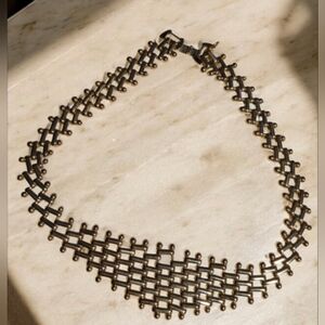 Fluid Gold Link Collar Necklace   16"